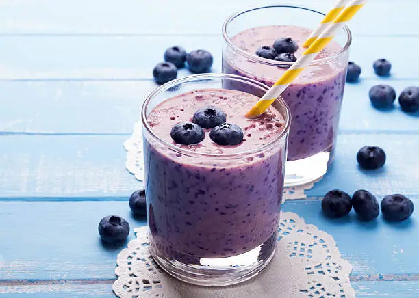 Strawberry Blueberry Kefir Smoothie